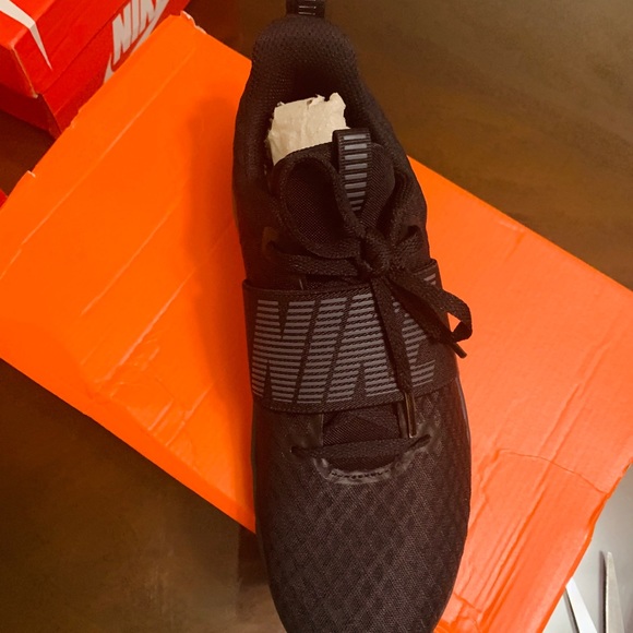 BRAND NEW NIKE WOMENS IN SEASON TR 9 TRAINING SHOE - Picture 10 of 11